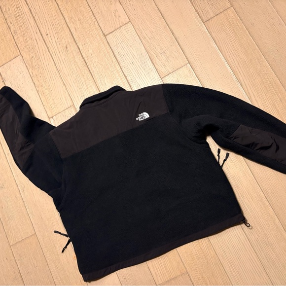 Women’s Retro Denali Jacket
More Info About - Picture 6 of 8